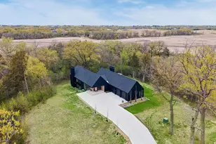 7430 Valley Creek Dr, Excelsior, MN 55331 - Photo 1