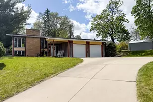 600 Toogood Ct SW, Rochester, MN 55902 - Photo 1