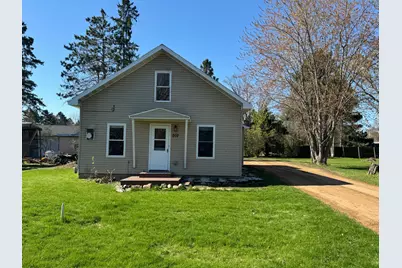 202 1st Street NW, Hinckley, MN 55037 - Photo 1