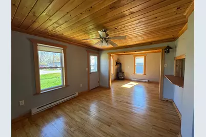 202 1st Street NW, Hinckley, MN 55037 - Photo 3