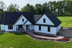 9016 County Rd 3 NW, Oronoco, MN 55960 - Photo 1