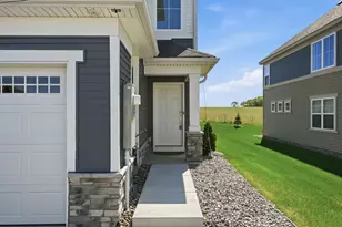 10680 Wiles Wy, Woodbury, MN 55129 - Photo 3