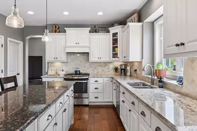 1531 Camden Ridge Drive, Chanhassen, MN 55317 - Photo 5