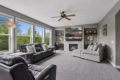 1531 Camden Ridge Drive, Chanhassen, MN 55317 - Photo 9