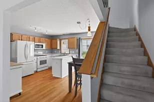 7886 Forest Blvd, Woodbury, MN 55125 - Photo 9