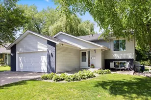 675 5th Ave E, Shakopee, MN 55379 - Photo 1