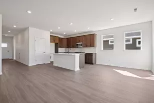 10638 Harbor Ln N, Maple Grove, MN 55369 - Photo 5