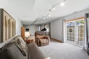 3851 Featherstone Cir, Woodbury, MN 55125 - Photo 39