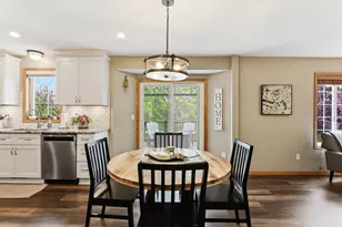 3851 Featherstone Cir, Woodbury, MN 55125 - Photo 13