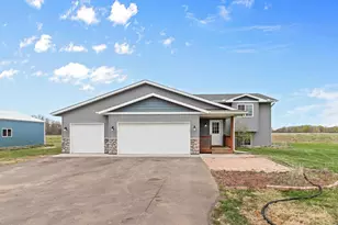 7711 Rolling Meadows Circle, Pine City, MN 55063 - Photo 3