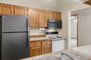 8773 Jasmine Ln, Eden Prairie, MN 55344 - Photo 17
