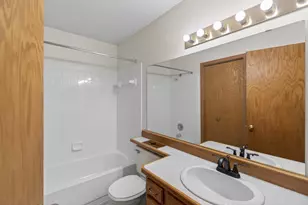 8773 Jasmine Ln, Eden Prairie, MN 55344 - Photo 21
