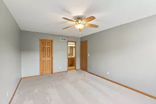 660 Kingfisher Ln, Woodbury, MN 55125 - Photo 25