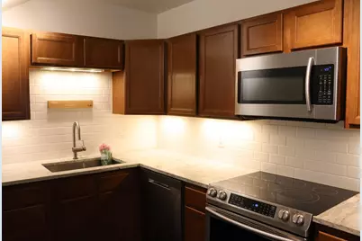823 N 57th Avenue W, Duluth, MN 55807 - Photo 11