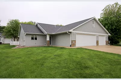 1367 Heritage Avenue NW, Hutchinson, MN 55350 - Photo 11
