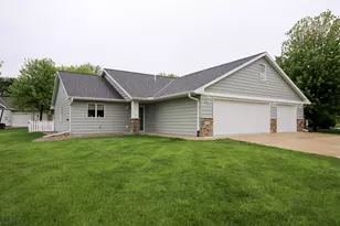 1367 Heritage Ave NW, Hutchinson, MN 55350 - Photo 11