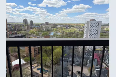 1235 Yale Place #1701, Minneapolis, MN 55403 - Photo 9