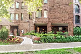 1235 Yale Pl, Minneapolis, MN 55403 - Photo 15