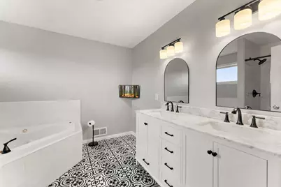 11470 Halstead Trail, Woodbury, MN 55129 - Photo 29