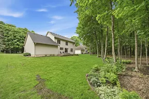 2037 Boulder Rd, Chanhassen, MN 55317 - Photo 23