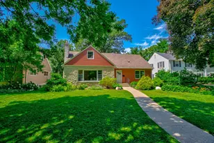 329 Stonebridge Blvd, Saint Paul, MN 55105 - Photo 1