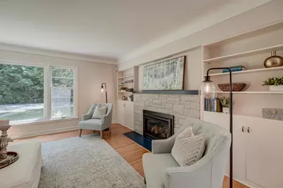 329 Stonebridge Boulevard, Saint Paul, MN 55105 - Photo 9