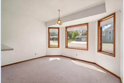 300 E State Street, Belle Plaine, MN 56011 - Photo 9