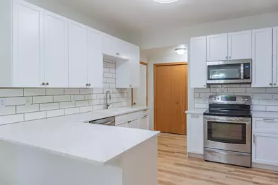 112X Crystal Place W, Chaska, MN 55318 - Photo 7