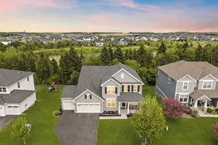 9289 Summerlin Ct, Woodbury, MN 55129 - Photo 1
