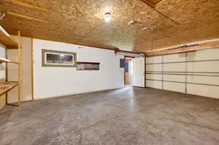 816 N Summit St, Spooner, WI 54801 - Photo 35