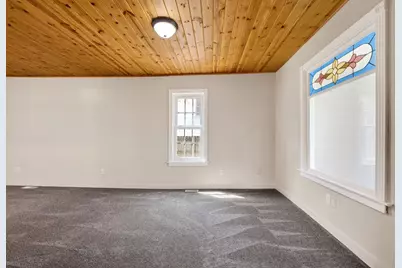 816 N Summit Street, Spooner, WI 54801 - Photo 9