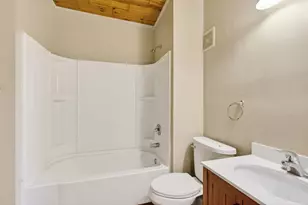 816 N Summit St, Spooner, WI 54801 - Photo 21