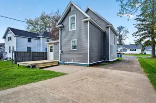 816 N Summit St, Spooner, WI 54801 - Photo 3
