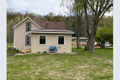 359 Hill Street E, Hammond, MN 55991 - Photo 9