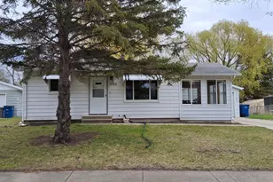 1102 19th St N, Moorhead, MN 56560 - Photo 1
