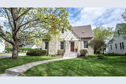 1513 Hoyt Avenue W, Falcon Heights, MN 55108 - Photo 1