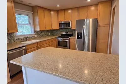6255 Zealand Avenue N, Brooklyn Park, MN 55428 - Photo 7