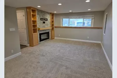 6255 Zealand Avenue N, Brooklyn Park, MN 55428 - Photo 17