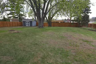 6255 Zealand Ave N, Brooklyn Park, MN 55428 - Photo 23