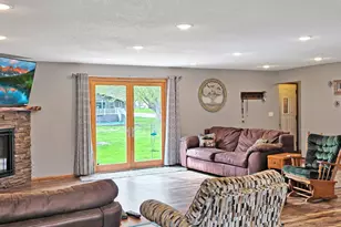 307 Marion St, Milroy, MN 56263 - Photo 3