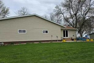 307 Marion St, Milroy, MN 56263 - Photo 25