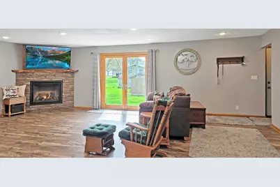 307 Marion Street, Milroy, MN 56263 - Photo 5