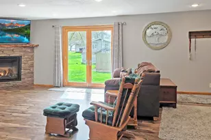 307 Marion St, Milroy, MN 56263 - Photo 5