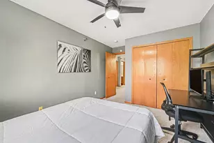 17900 Cobblestone Way, Eden Prairie, MN 55347 - Photo 21