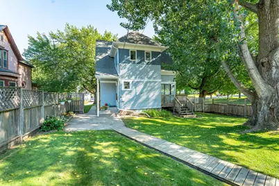 228 E Vernon Avenue, Fergus Falls, MN 56537 - Photo 3