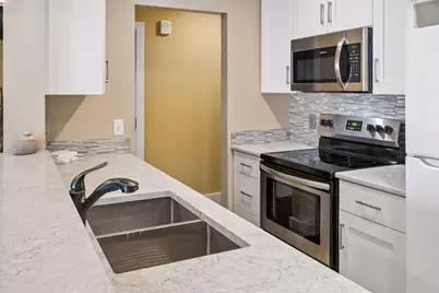 12968 Nicollet Avenue #301, Burnsville, MN 55337 - Photo 5