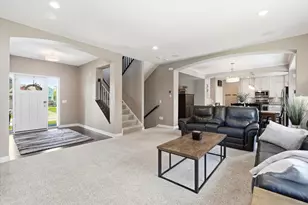 95 Lockwood Ct, Hudson, WI 54016 - Photo 3