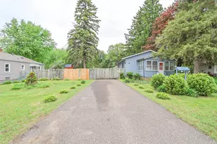 1955 Margaret St, Saint Paul, MN 55119 - Photo 11