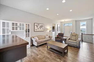 904 Saddle Club Ct, Lino Lakes, MN 55014 - Photo 11
