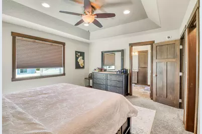 4902 35th Avenue S, Fargo, ND 58104 - Photo 17